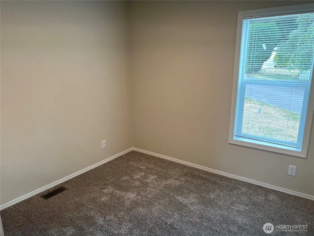 3371 SE Bielmeier Road Port Orchard WA 98367