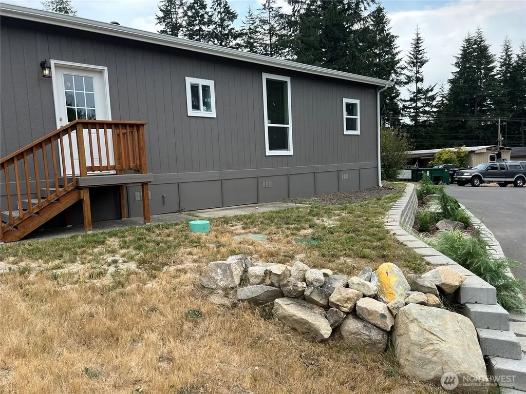 3371 SE Bielmeier Road Port Orchard WA 98367