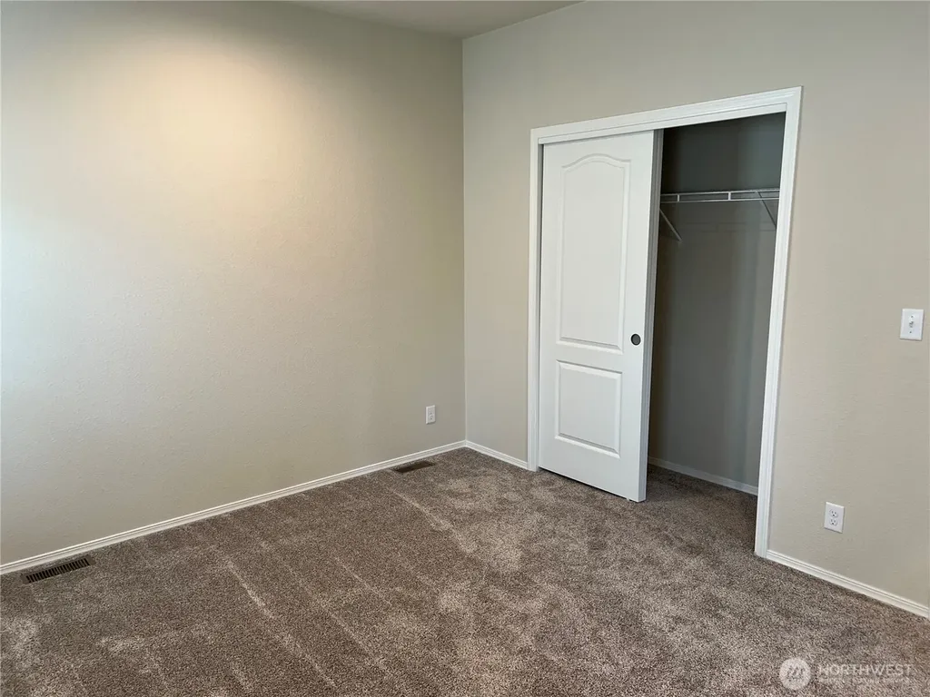 3371 SE Bielmeier Road Port Orchard WA 98367