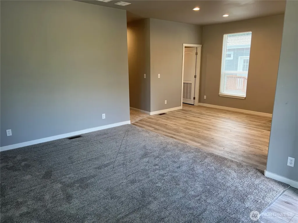 3371 SE Bielmeier Road Port Orchard WA 98367