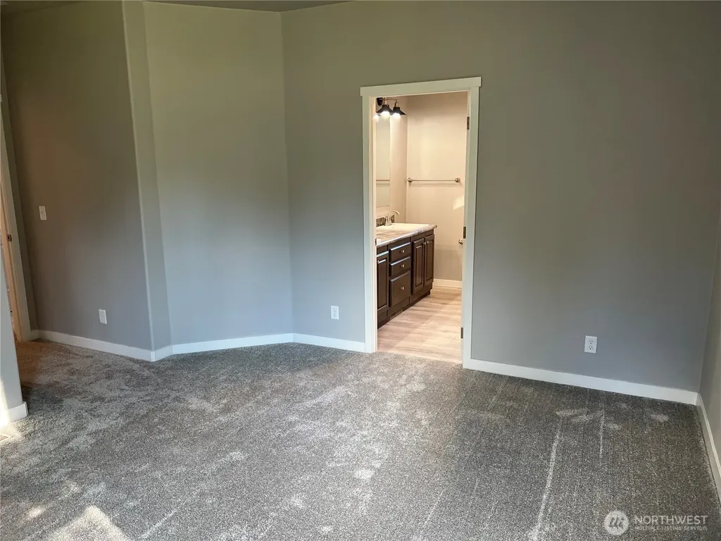 3371 SE Bielmeier Road Port Orchard WA 98367