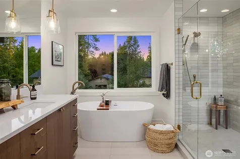 13662 NE 101st Street Kirkland WA 98033