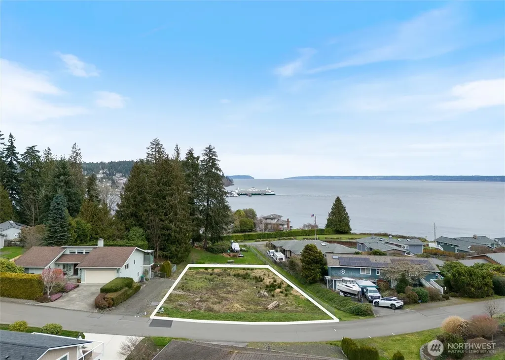 24700 Taree Boulevard NE Kingston WA 98346