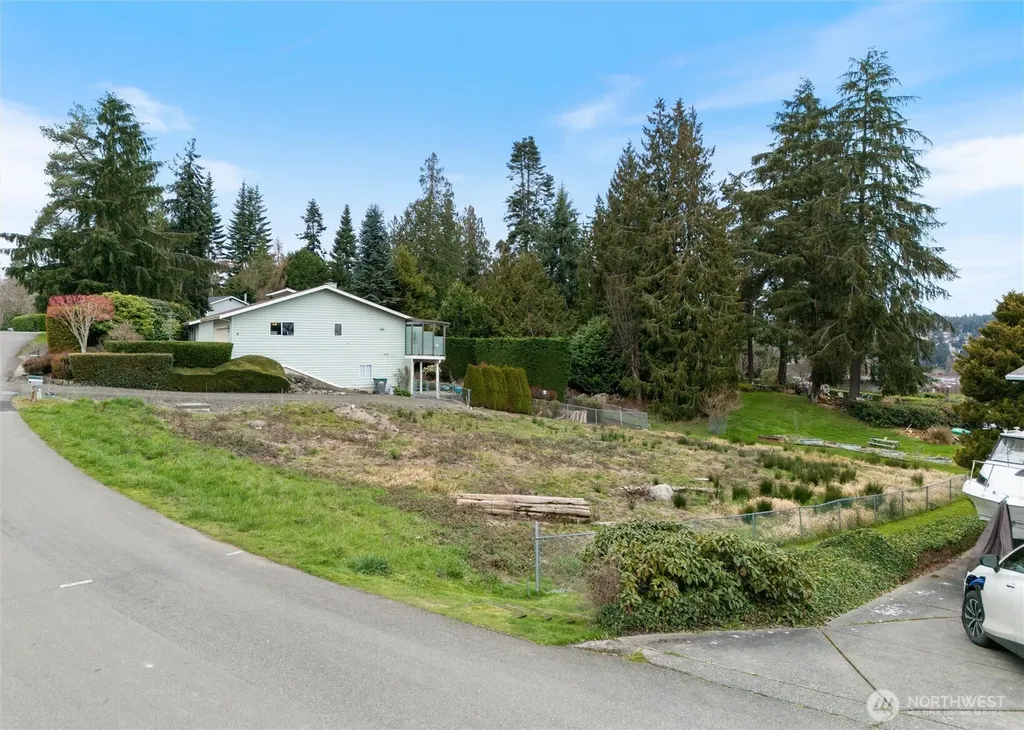 24700 Taree Boulevard NE Kingston WA 98346