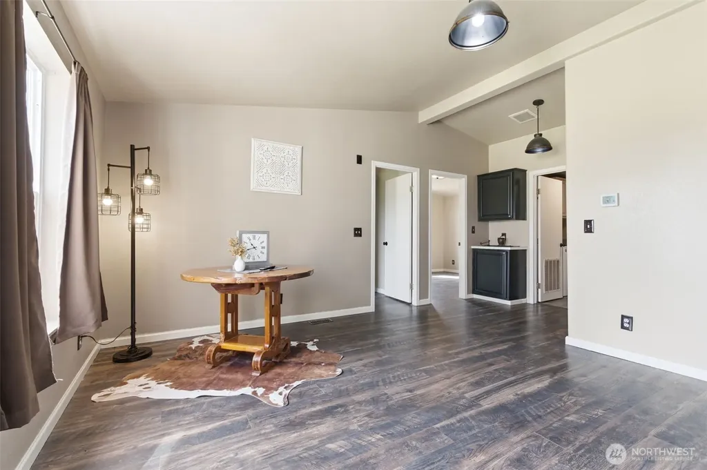 240 Rakoz Road Toledo WA 98591