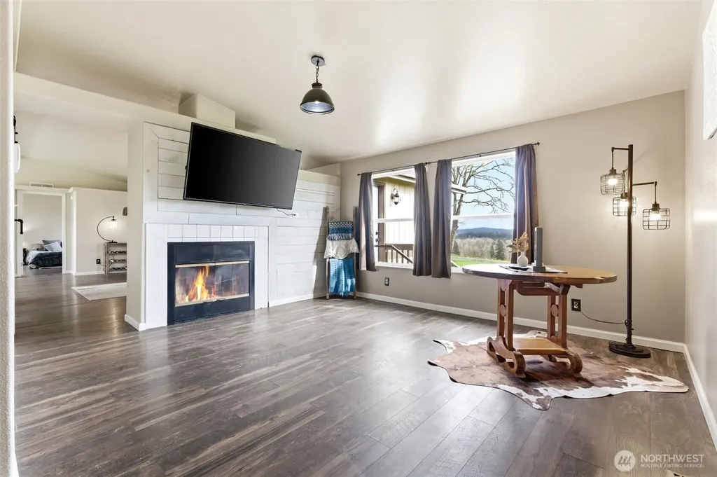 240 Rakoz Road Toledo WA 98591
