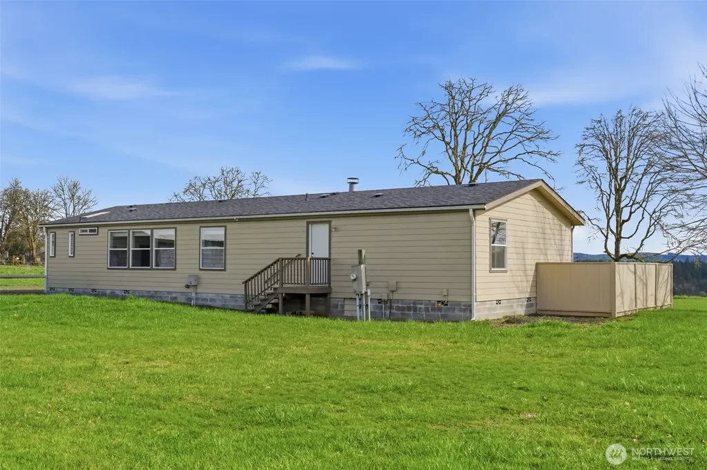 240 Rakoz Road Toledo WA 98591