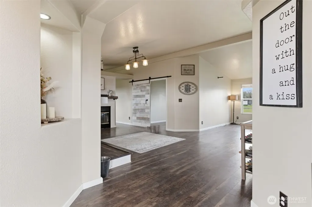 240 Rakoz Road Toledo WA 98591