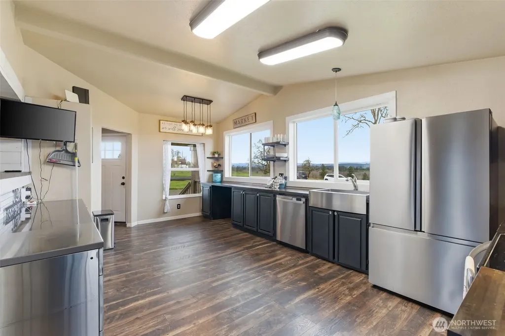 240 Rakoz Road Toledo WA 98591