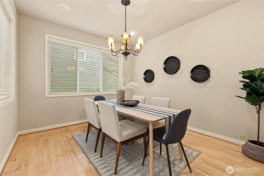 2127 NW Far Country Lane Issaquah WA 98027