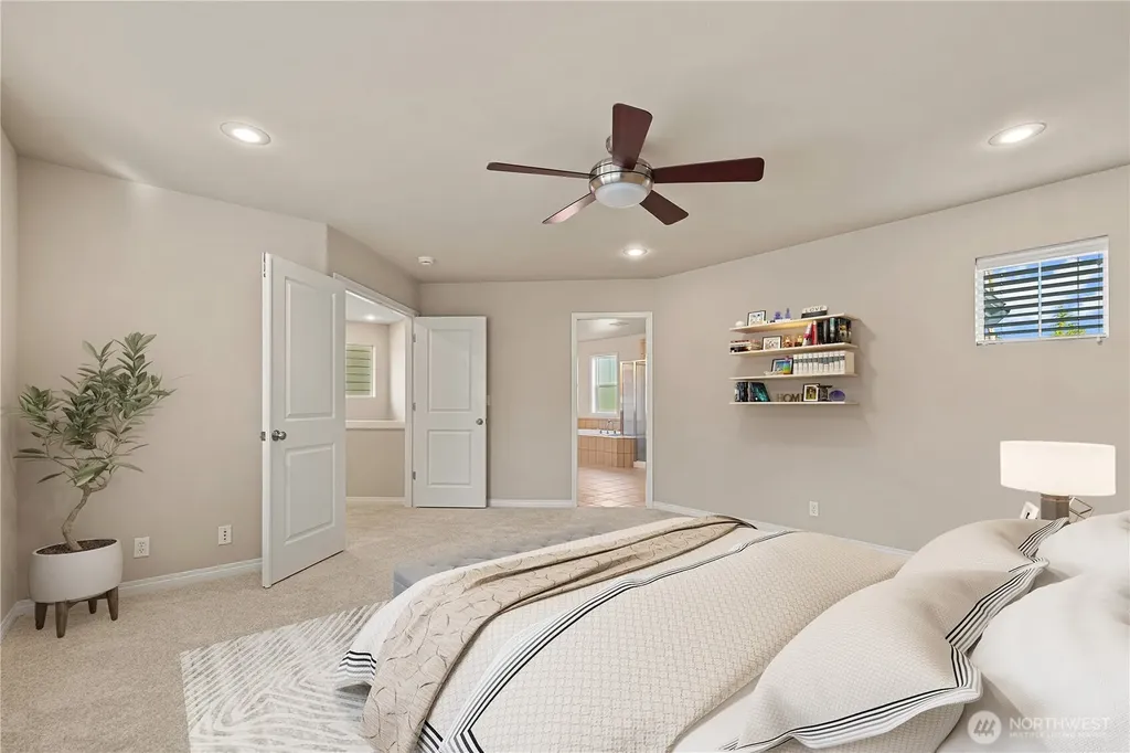 2127 NW Far Country Lane Issaquah WA 98027