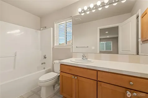 2127 NW Far Country Lane Issaquah WA 98027