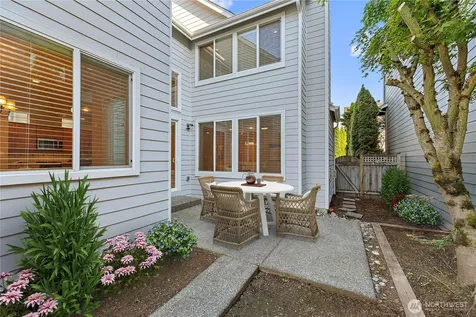 2127 NW Far Country Lane Issaquah WA 98027