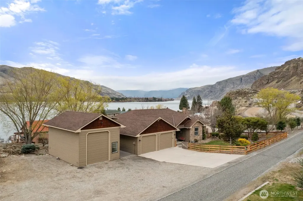 7491 Pot O Gold Lane Wenatchee WA 98801