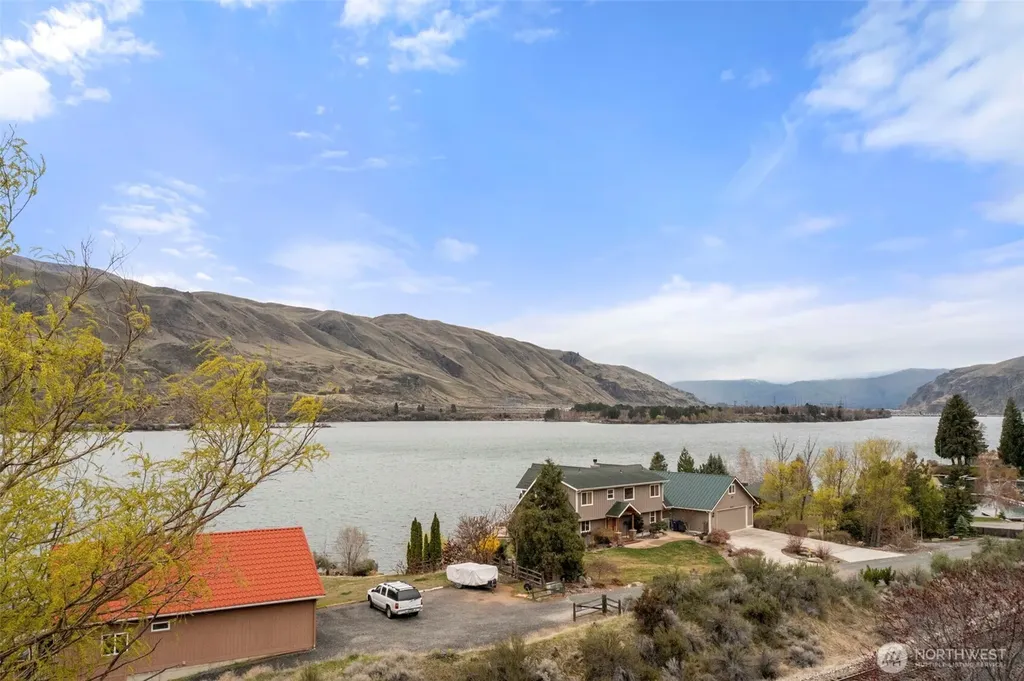 7491 Pot O Gold Lane Wenatchee WA 98801