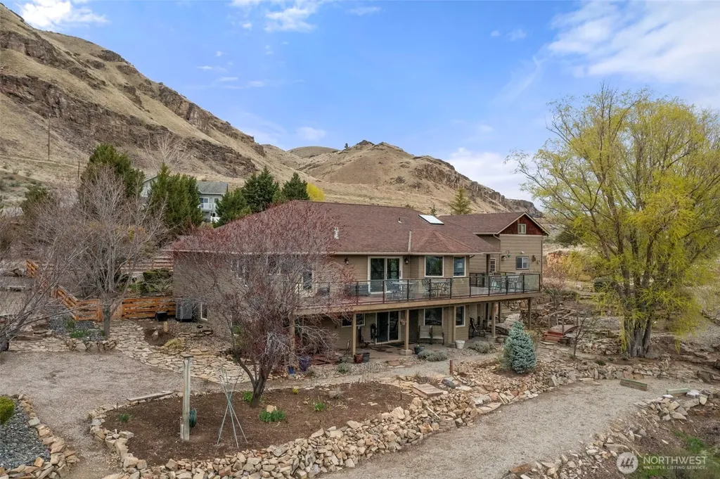 7491 Pot O Gold Lane Wenatchee WA 98801