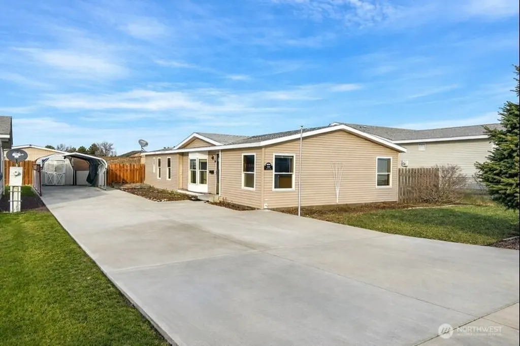 309 5th Avenue SE Ephrata WA 98823