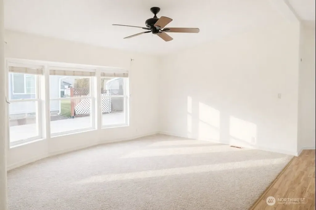309 5th Avenue SE Ephrata WA 98823