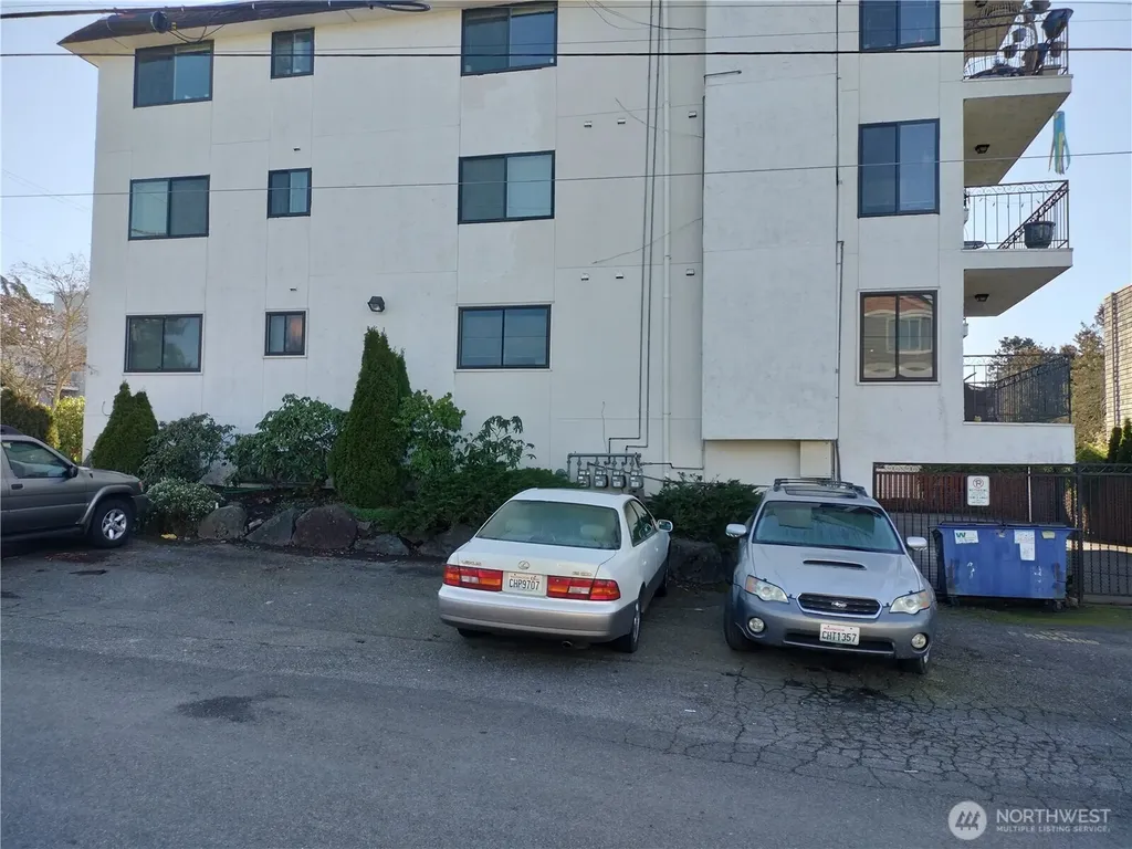 11755 Greenwood Avenue N Seattle WA 98133