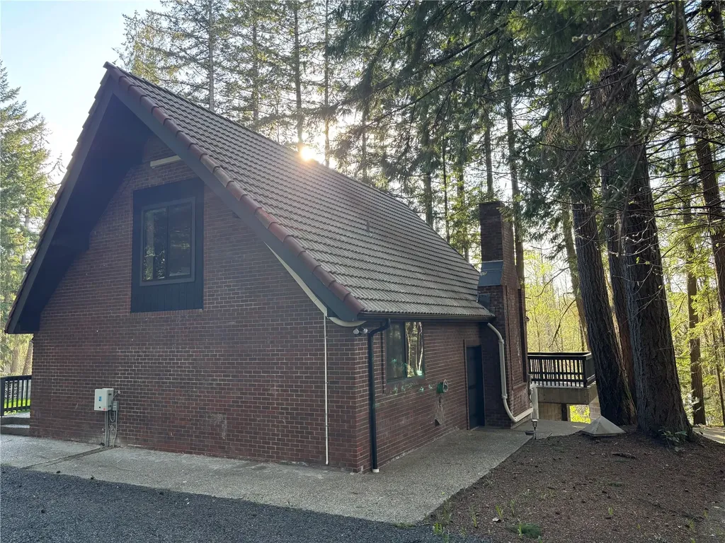 2103 46th Avenue NE Olympia WA 98506