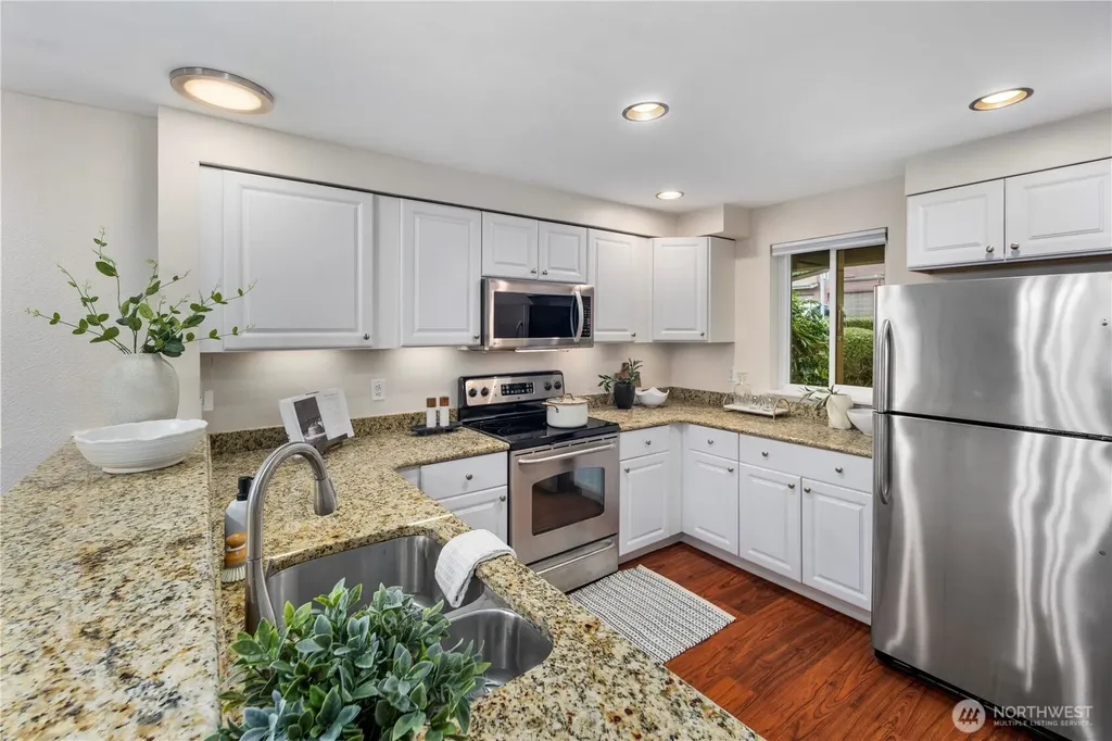 15805 Waynita Way NE Bothell WA 98011