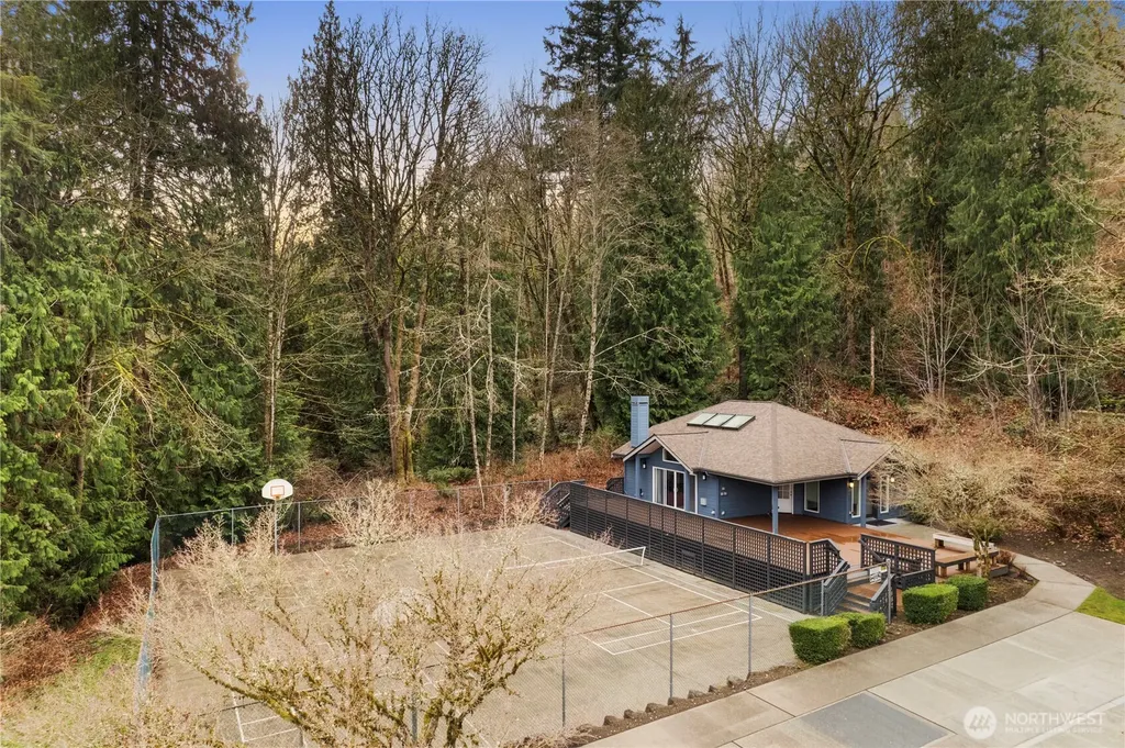 15805 Waynita Way NE Bothell WA 98011