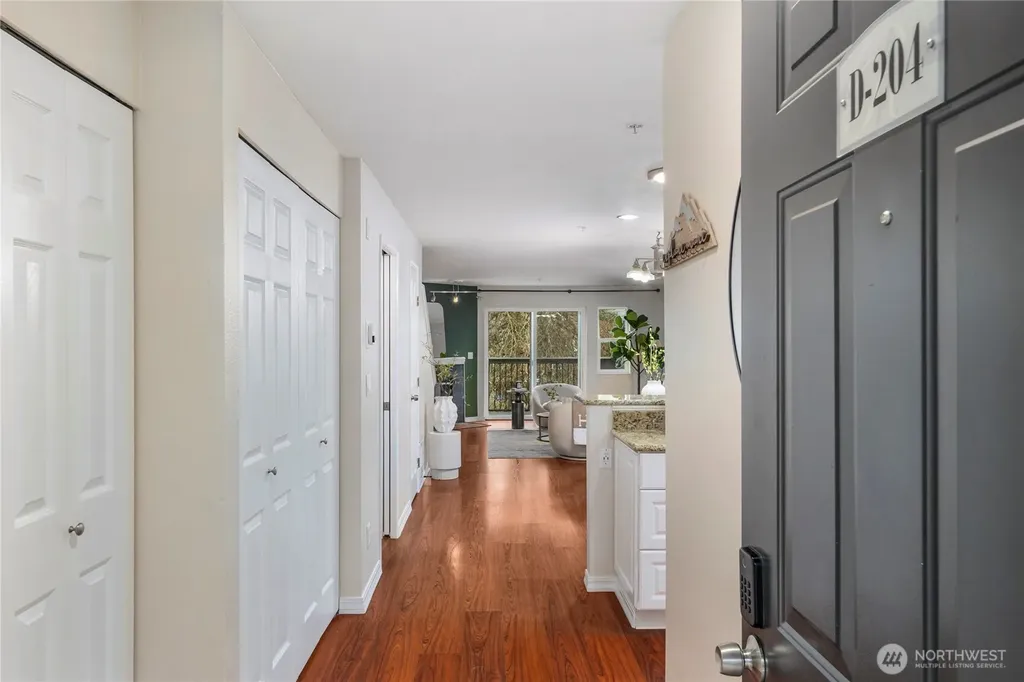 15805 Waynita Way NE Bothell WA 98011