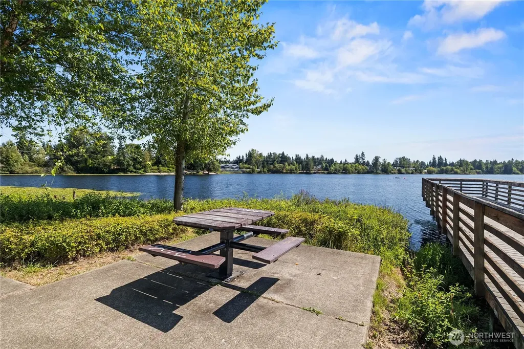1912 113th Place SE Everett WA 98208