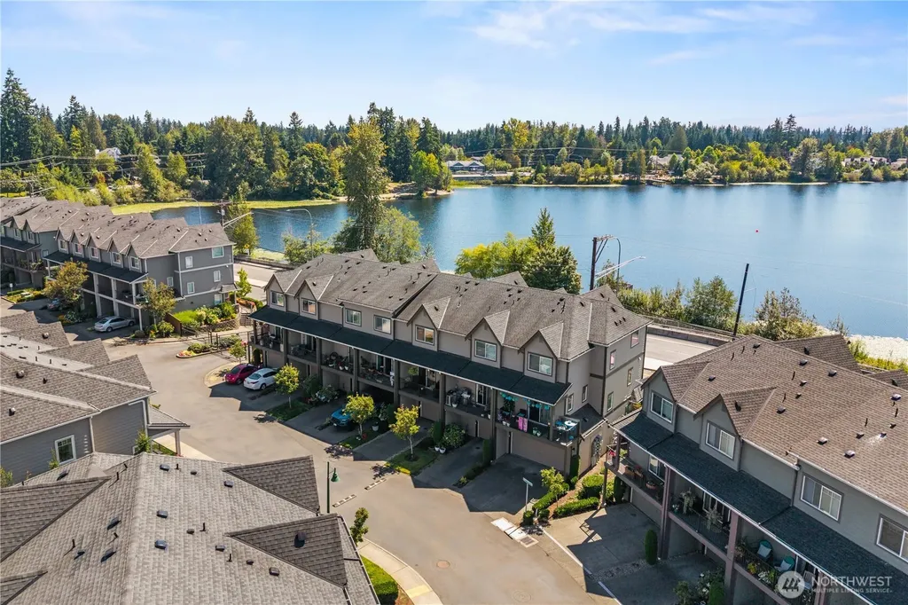 1912 113th Place SE Everett WA 98208