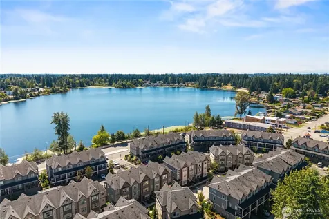 1912 113th Place SE Everett WA 98208
