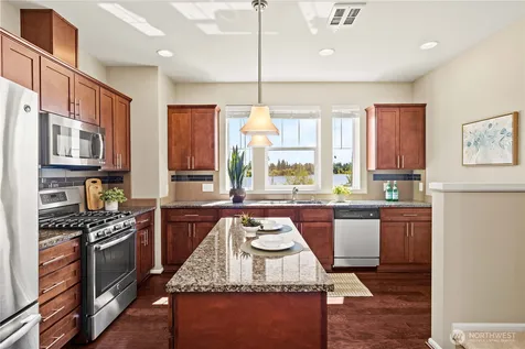 1912 113th Place SE Everett WA 98208