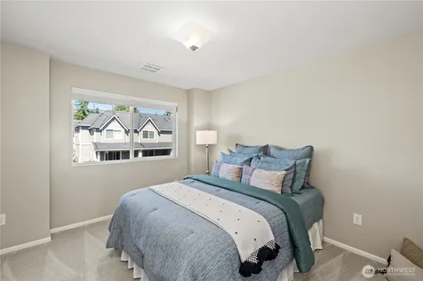 1912 113th Place SE Everett WA 98208