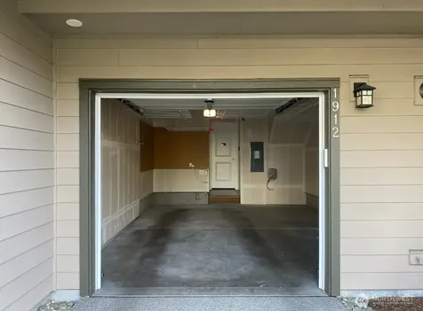 1912 113th Place SE Everett WA 98208
