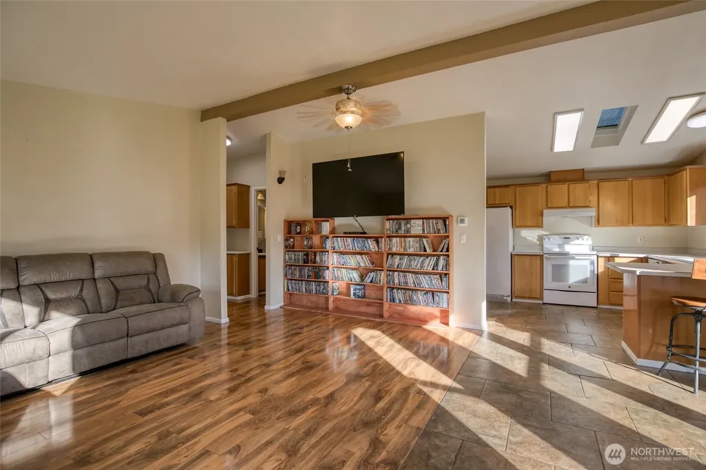 4687 Wishkah Road Aberdeen WA 98520