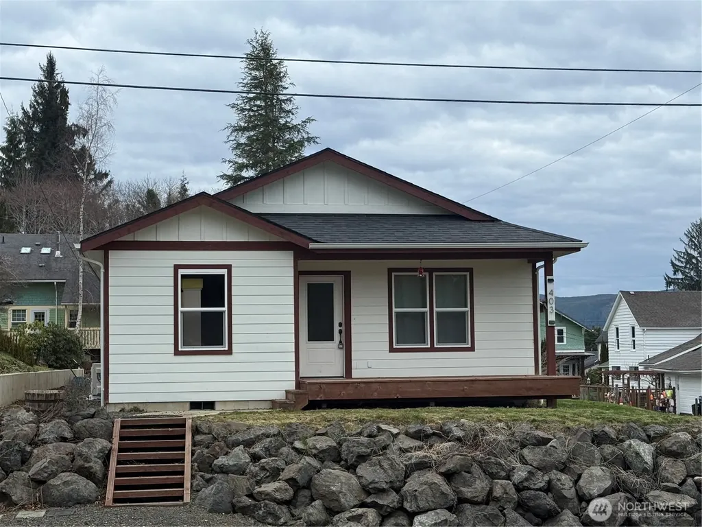 403 A Street South Bend WA 98586