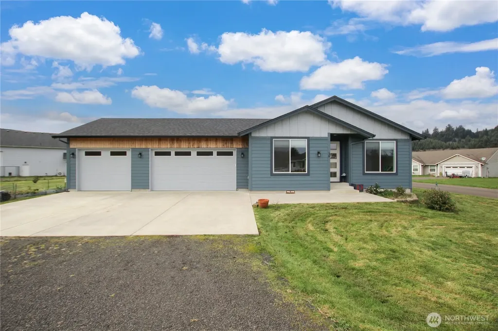 30 Nature Loop Cathlamet WA 98612