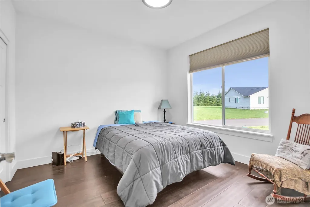 30 Nature Loop Cathlamet WA 98612