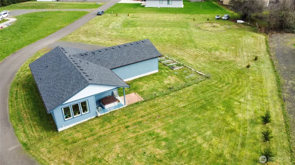 30 Nature Loop Cathlamet WA 98612