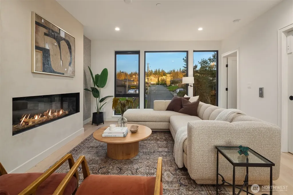 614 5th Avenue S Edmonds WA 98020