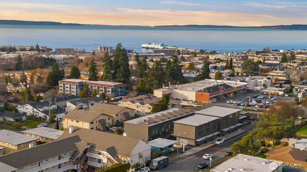 614 5th Avenue S Edmonds WA 98020