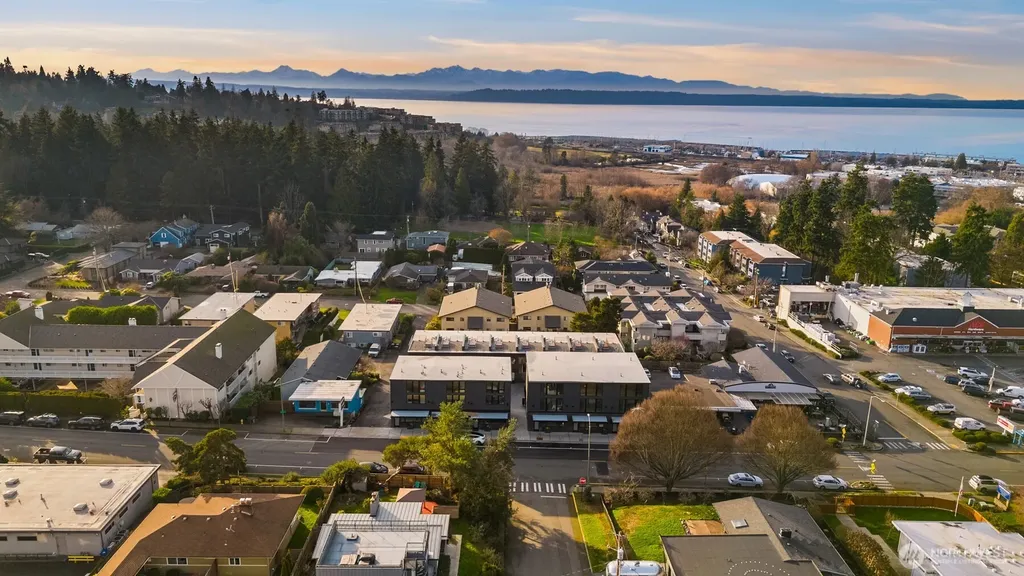 614 5th Avenue S Edmonds WA 98020