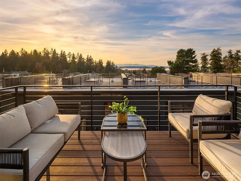 614 5th Avenue S Edmonds WA 98020