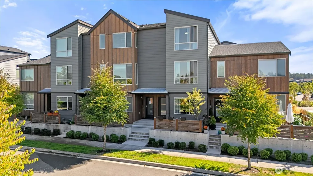 32730 Hemlock Avenue SE Black Diamond WA 98010