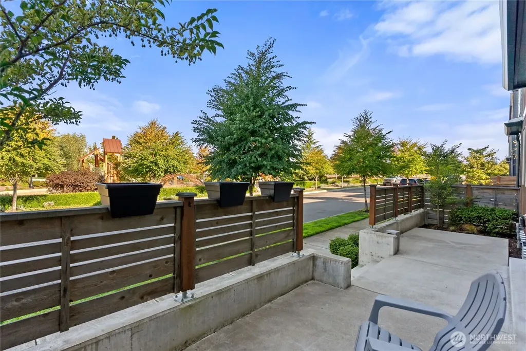 32730 Hemlock Avenue SE Black Diamond WA 98010