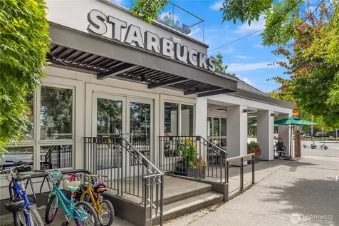 7439 Latona Avenue NE Seattle WA 98115