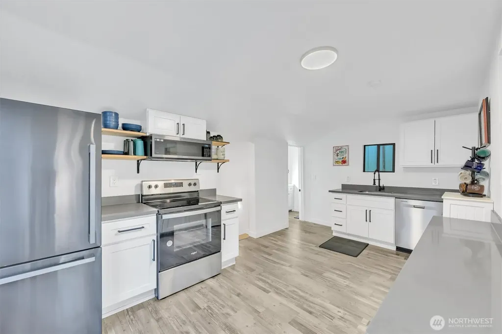 6004 S Lawrence Street Tacoma WA 98409