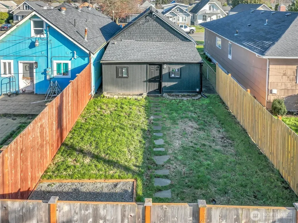 6004 S Lawrence Street Tacoma WA 98409