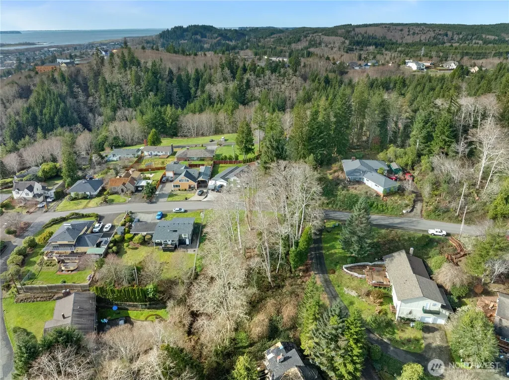 12 Chilton Road Aberdeen WA 98520