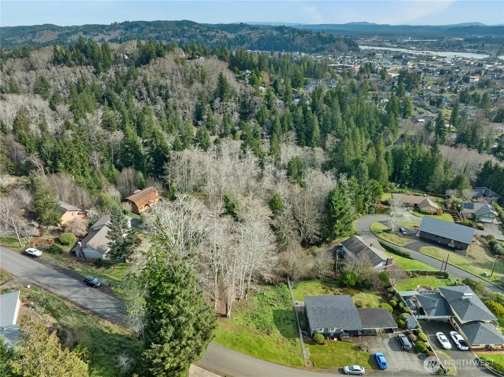 12 Chilton Road Aberdeen WA 98520