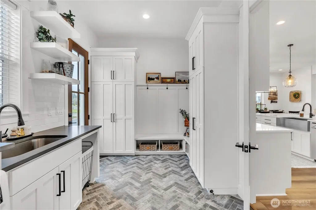 370 Tulip Lane Woodland WA 98674